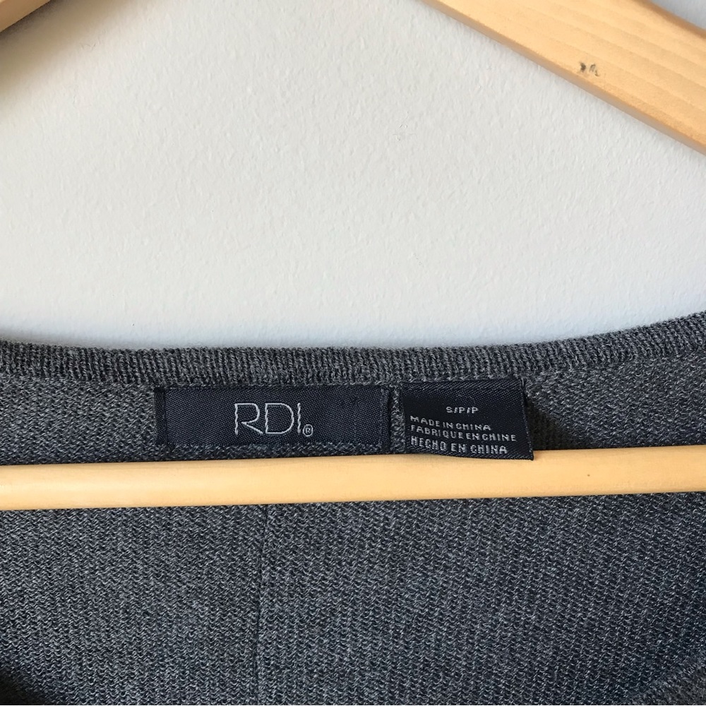 Sweater - Picture 4 of 4